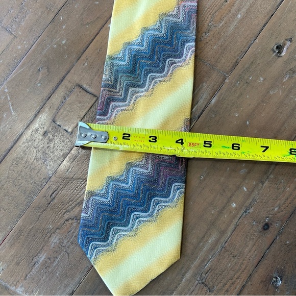Missoni vintage golden Yellow silk blend Zigzag Patterned Tie - Picture 8 of 9